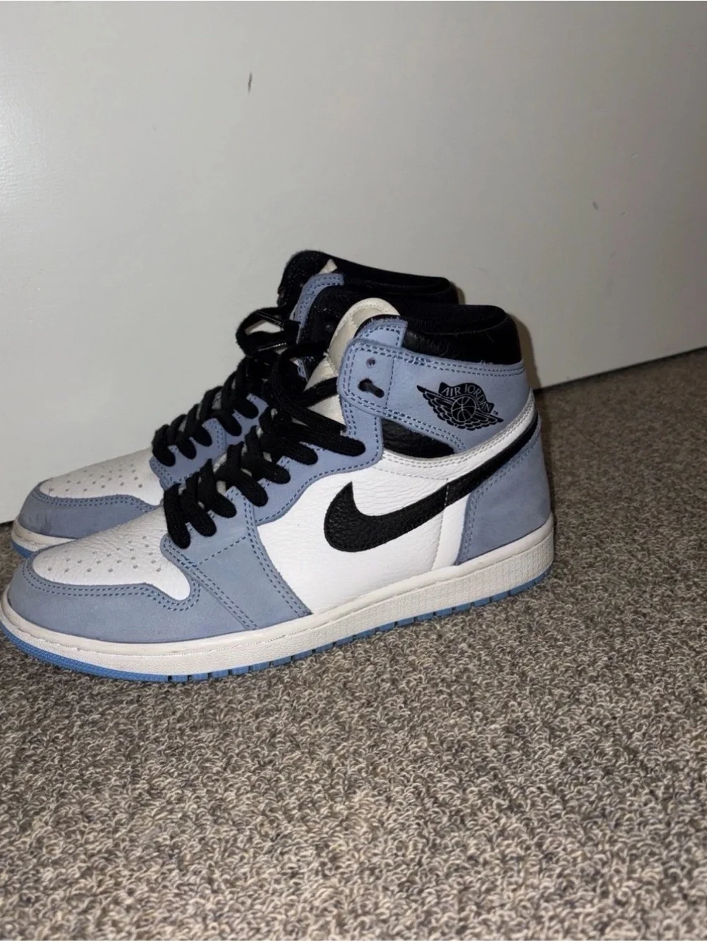 Air jordan 1 high university blue retro worn once 8 men’s and all stars in tact